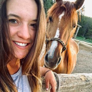 Meet your Posher, Hannah